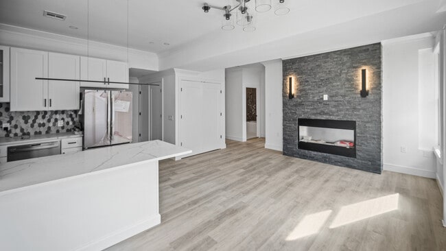 Photo - 5 Washington St