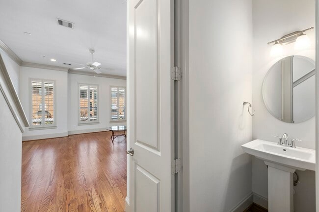 Photo - 3302 Audley St Unit 125