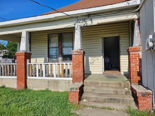 Building Photo - 2801 Chapman St Rental