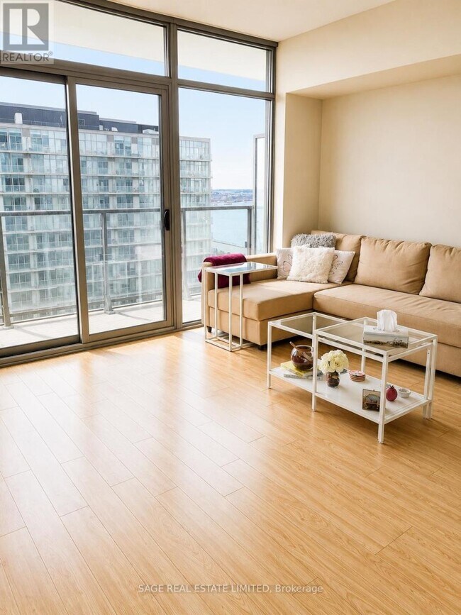 Photo - 105 The Queensway Unit 2712
