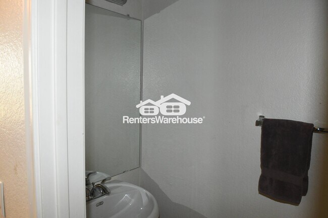 Photo - 1970 N Hartford St