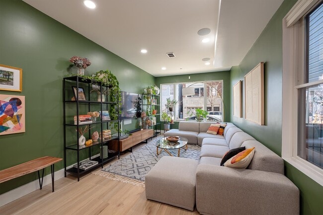 Photo - 201 New York Ave