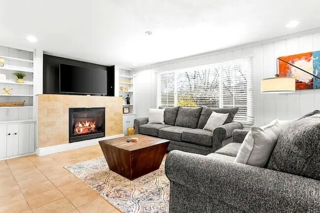 Photo - Beautifully Furnished Home – Move-In Ready!