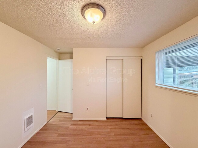 Photo - 13938 SE Powell Blvd Unidad 2