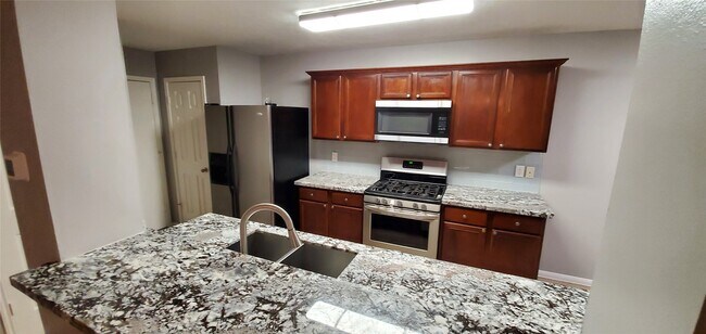 Photo - 5106 Prosperity Cir