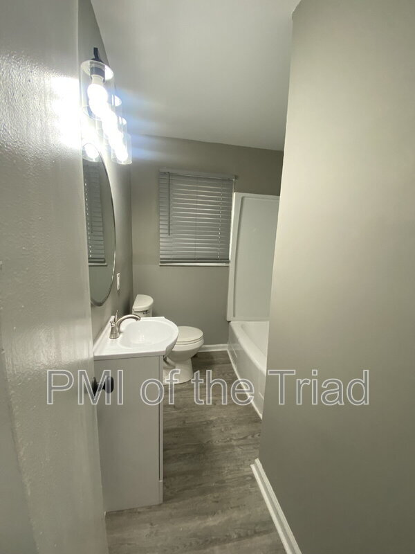 Photo - 1505 Julian St