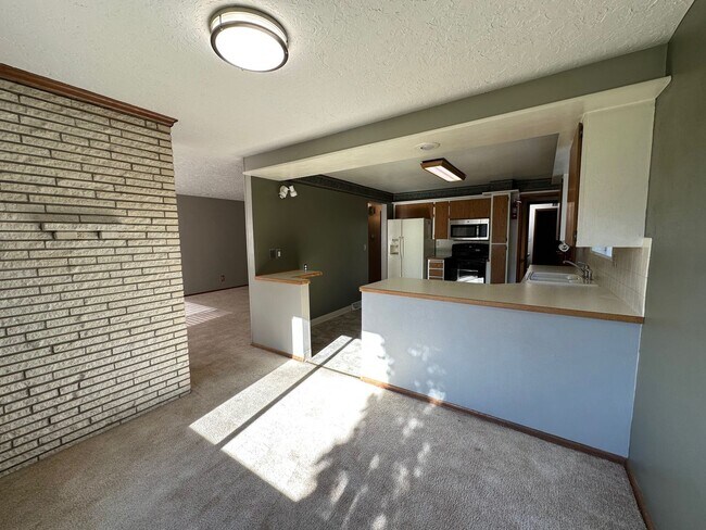 Photo - Northwest Area 3 Bedroom 2 Bath Rancher