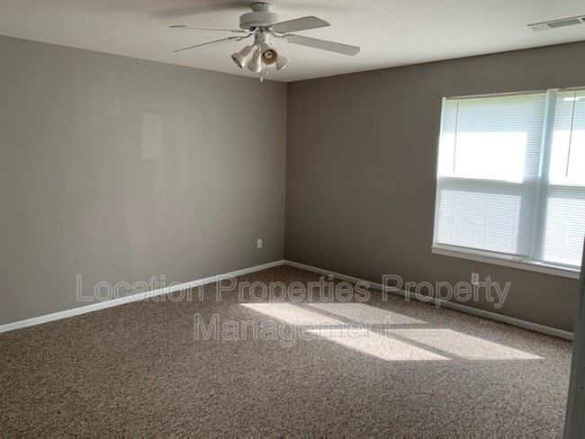 Photo - 947 E Wildcat Run St