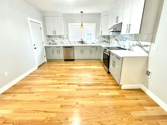 Photo - 190 Hillside St Unidad 1