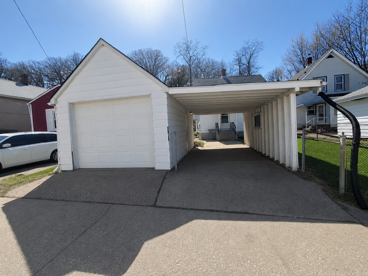 Photo - Comfy East Moline Home With Garage and Basement Space