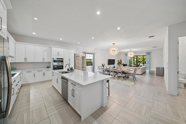 Photo - 2938 Gin Berry Way