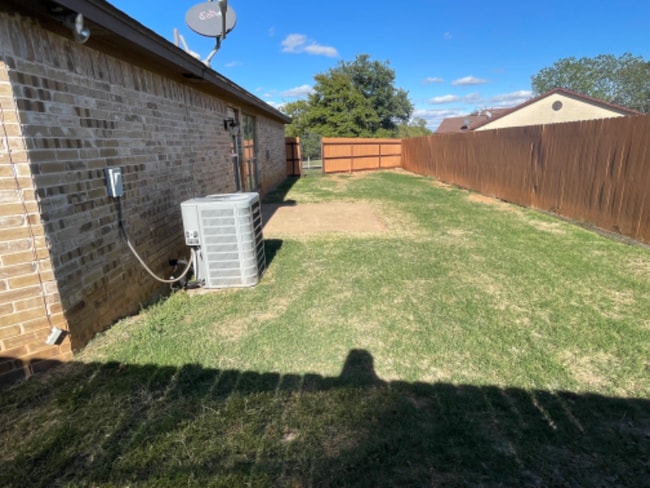 Photo - 604 Hilltop Dr