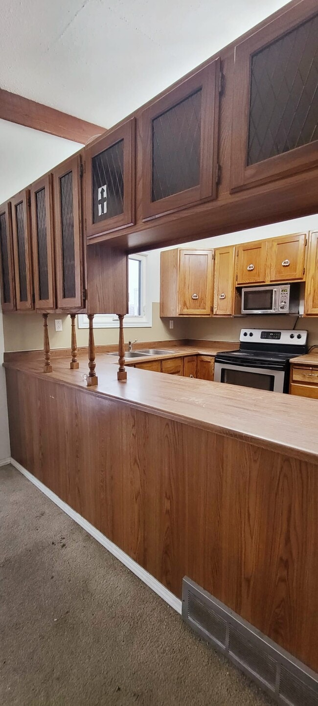 Photo - 1198 Chancellor Dr