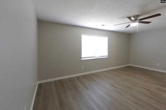 Photo - 142 Quiet Grove Dr