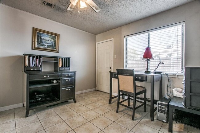 Photo - 545 Prairie Dell St