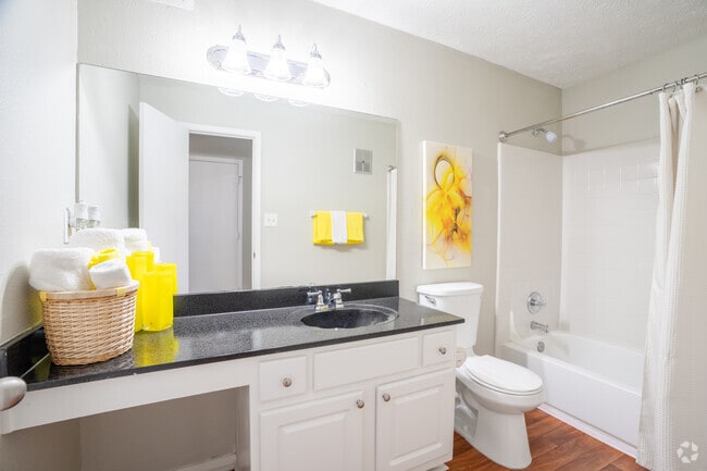 Dune 2BR, 2BA - 1,325SSF - Primary Bathroom