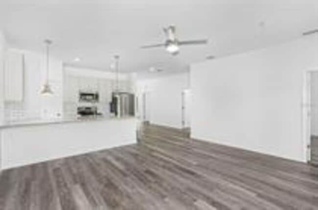 Building Photo - 4426 24th St SW