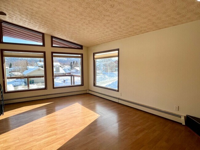 Photo - Majestic Mountain Views & Minutes to JBER