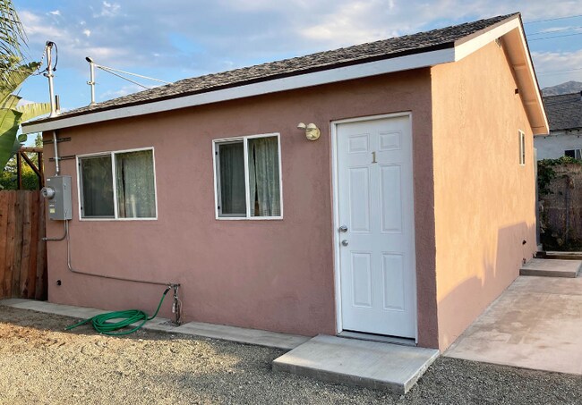 Photo - 511 Almond Ave