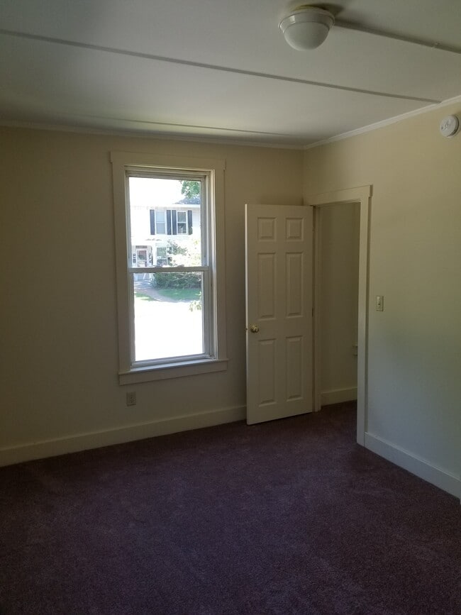 Sala de estar - 353 N State St Unidad A