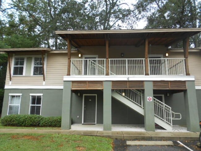 Building Photo - 2 bed 2 bath at Avalon on Pensacola! Available now!