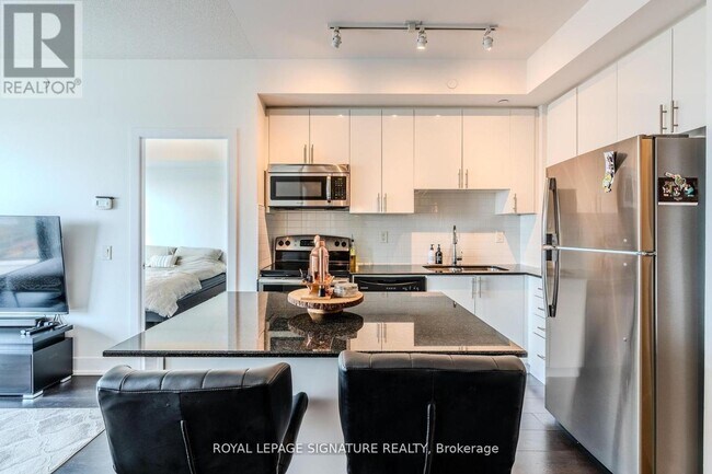 Photo - 1215 Bayly St Unit PH206