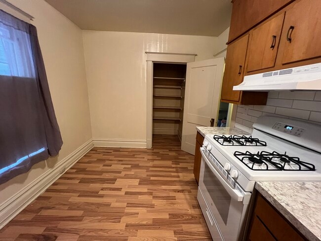 Photo - 222 Lafayette Ave NE Unit 1