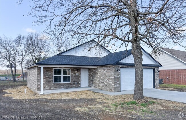 Building Photo - 115 Lanita Dr Rental