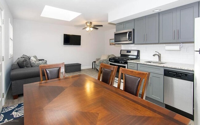 Kitchen - 3215 NJ-35 Unit 3215 Rt. 35 North