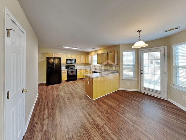 Photo - 112 Dunnell Rd