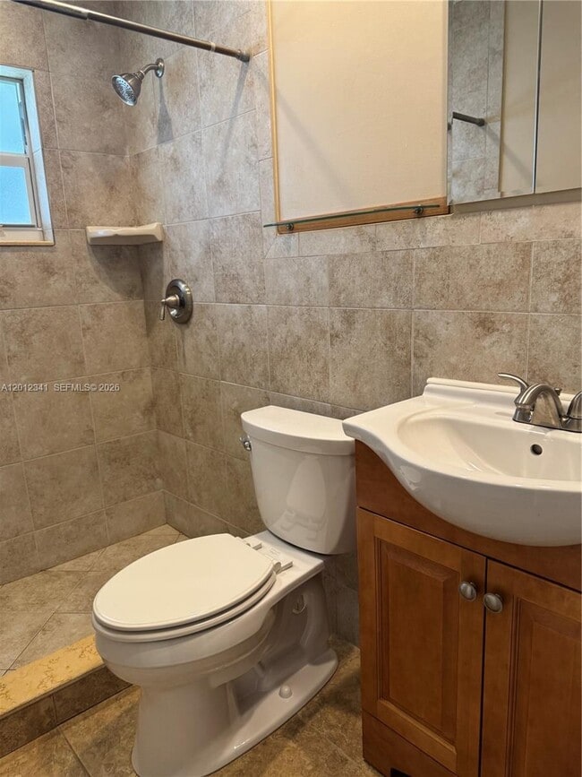 Photo - 1010 NW 72nd Terrace