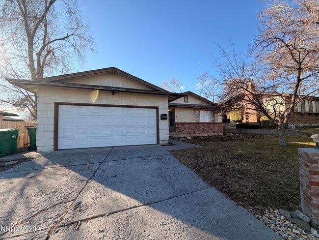 Photo - 2030 Prince Way