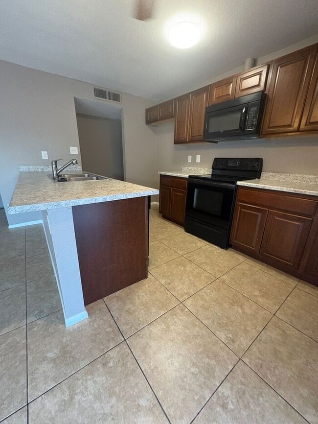 Photo - READY TO VIEW NOW! Spacious 3 Bed 1 Bath H...