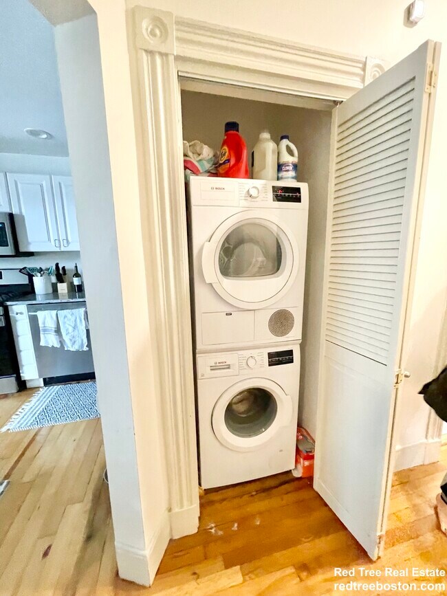 Photo - 145 L St Unit 2