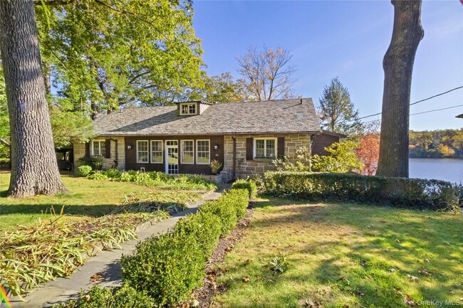 Photo - 50 Cove Rd
