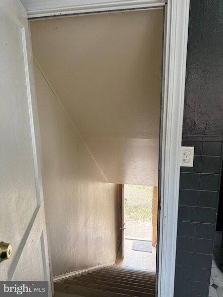 Photo - 606 Stuart St Unidad 2