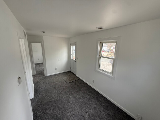 Family/Living room - 72 Peony St