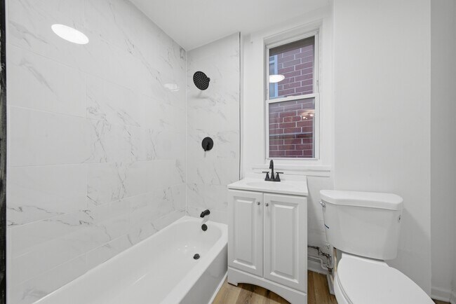 Photo - 1415 N Maplewood Ave