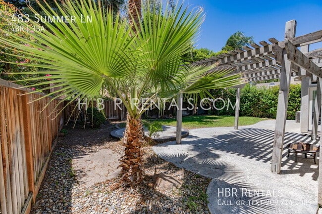 Photo - 483 Summer Ln