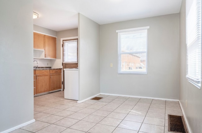 Photo - 2141 Garfield Ave