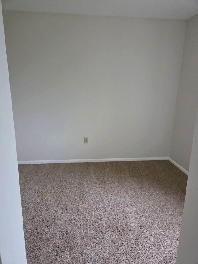 Photo - "Charming 2-Bedroom Condo Retreat in the Heart of Hagerstown!" Unidad 302