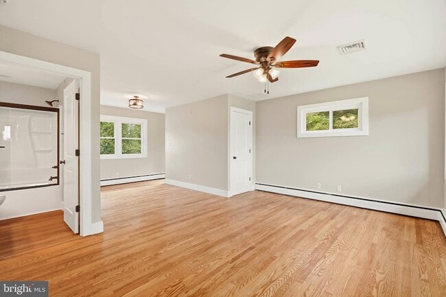 Photo - 8643 Ridge Rd