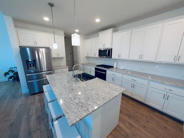 Photo - 716 Blakelys Wy