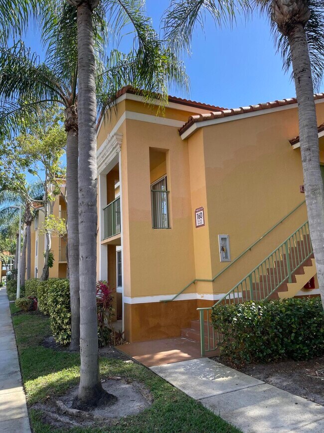 Photo - 160 Yacht Club Way Unit 211