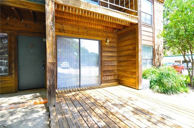 Photo - 904 University Oaks Blvd Unit 145