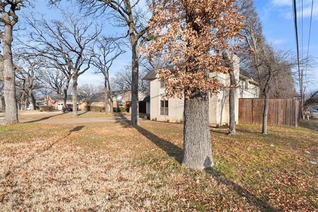 Building Photo - 701 Rocky Canyon Rd