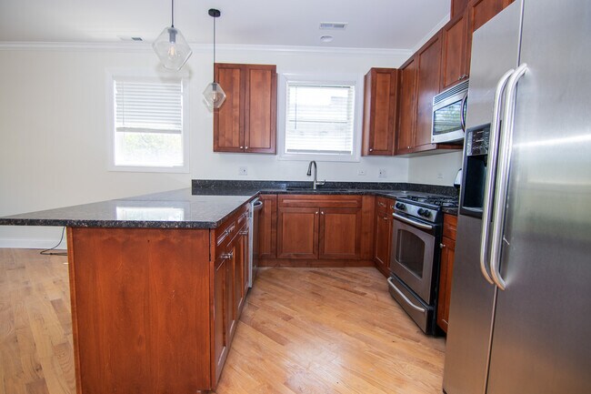 Photo - 3560 S Giles Ave