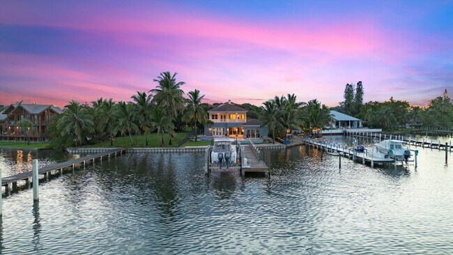 Photo - 614 S Lake Dr