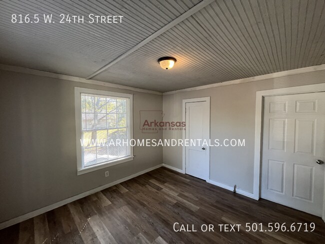 816.5 W 24th St