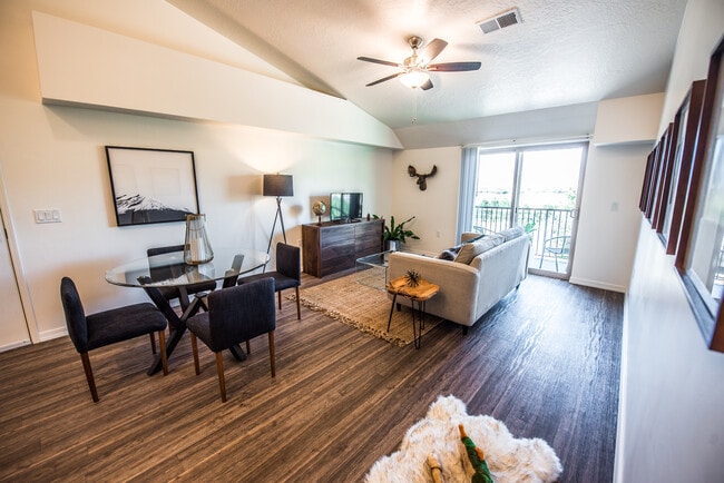 Wasatch Commons - Wasatch Commons Apartamentos